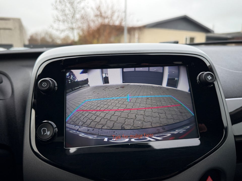 Toyota Aygo 1,0 VVT-i x-clusiv x-shift 5d