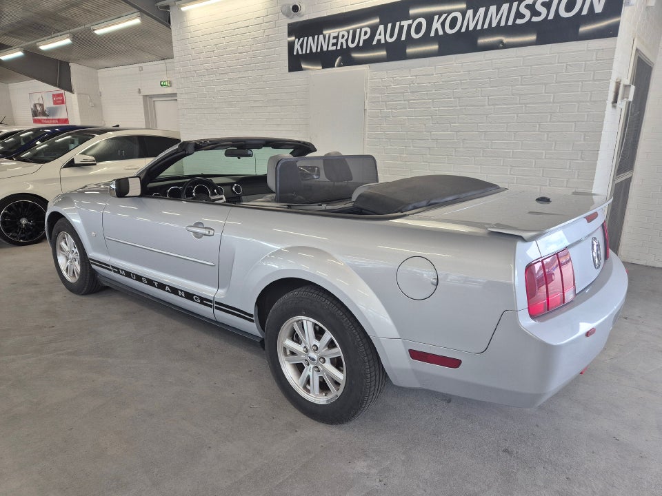 Ford Mustang 4,0 Cabriolet aut. 2d