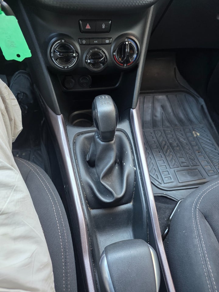 Peugeot 2008 1,2 e-THP 110 Active 5d