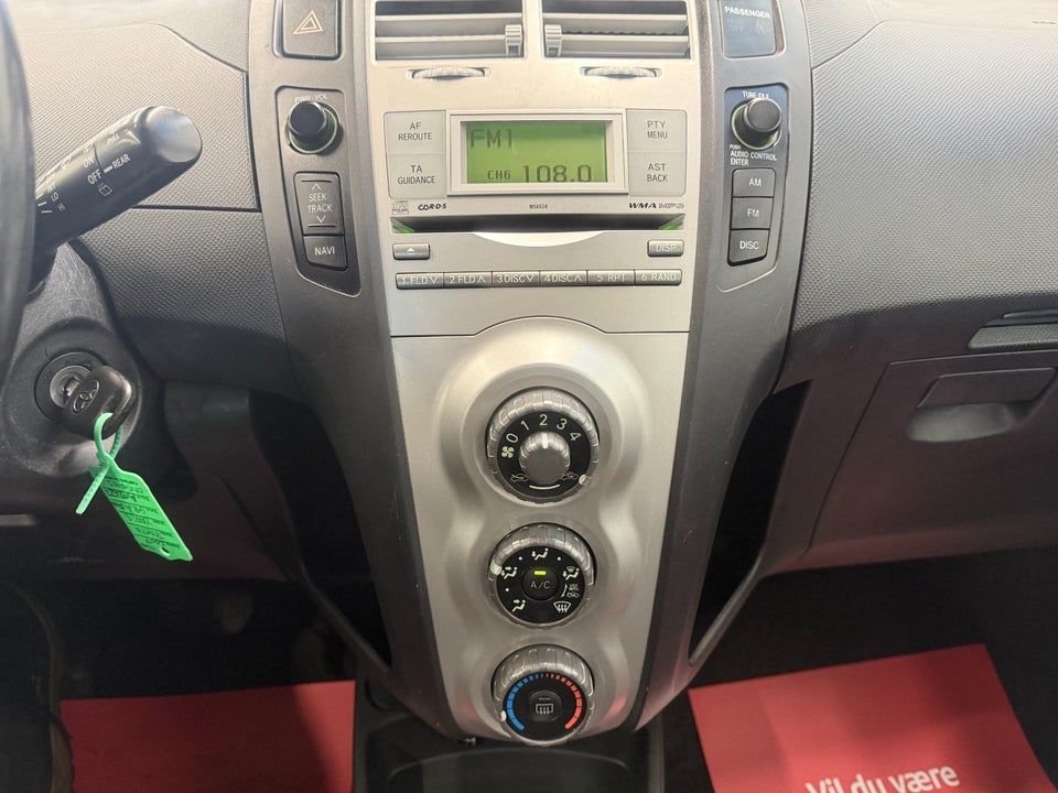 Toyota Yaris 1,3 Luna M/M 3d