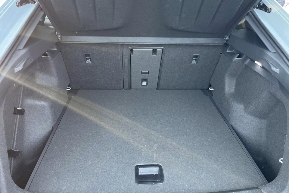 Cupra Tavascan 77 Adrenaline 5d