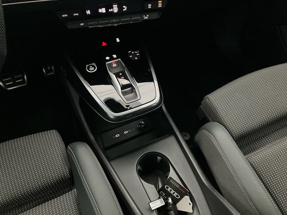 Audi Q4 e-tron 40 Attitude S-line 5d