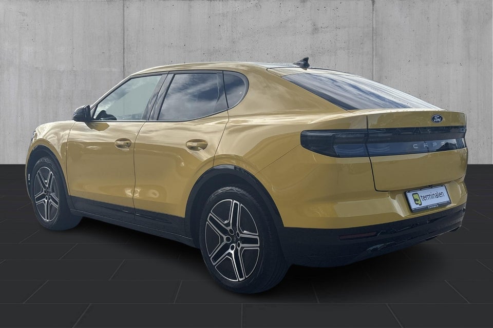 Ford Capri 77 Premium Extended Range 5d