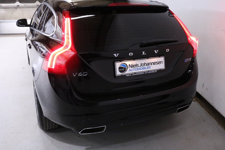 Volvo V60 2,0 D4 190 Summum Eco aut. 5d