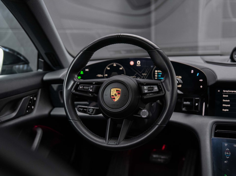 Porsche Taycan Performance+ 4d