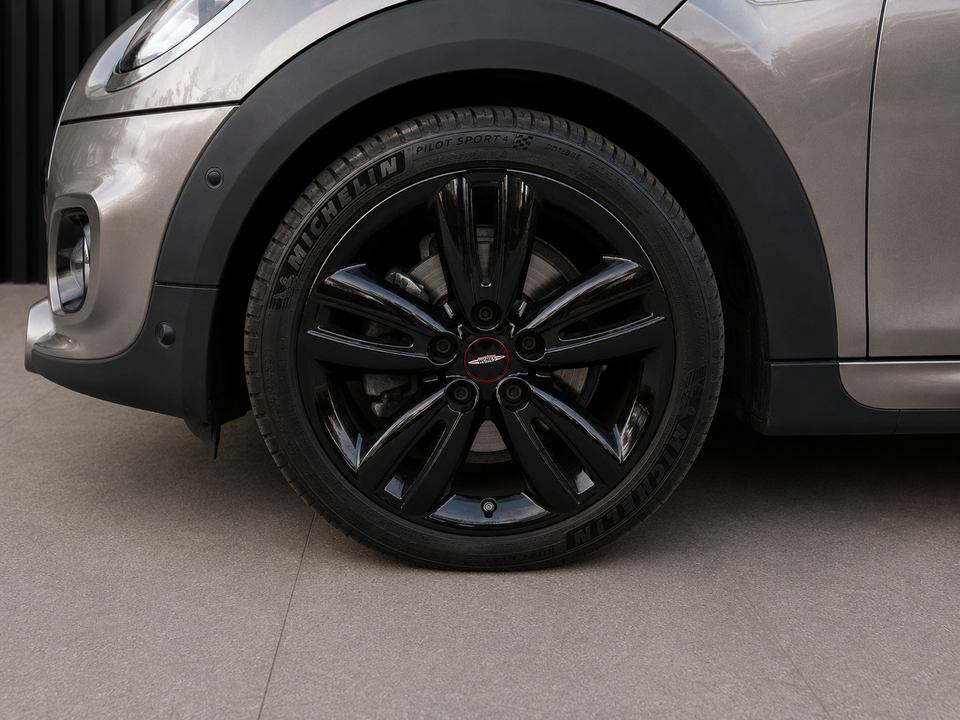 MINI Cooper 1,5 JC Works aut. 3d
