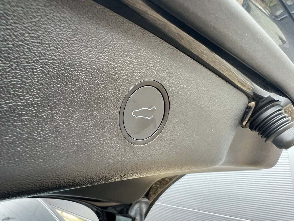 Tesla Model 3 Long Range AWD 4d