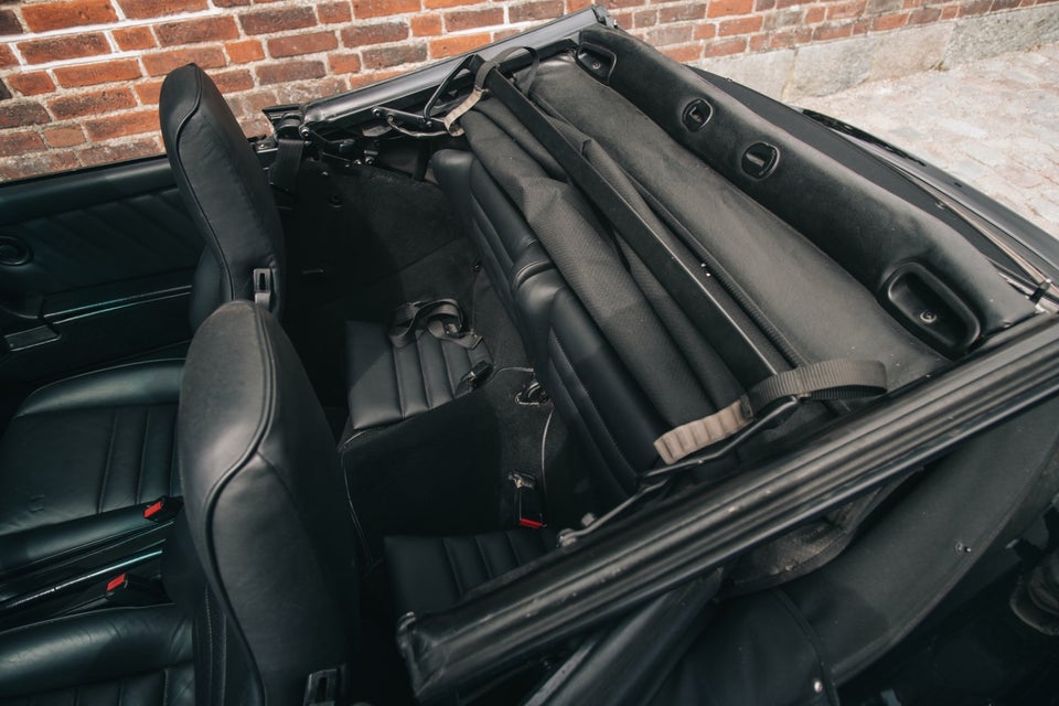 Porsche 911 3,6 Carrera 2 Cabriolet 2d