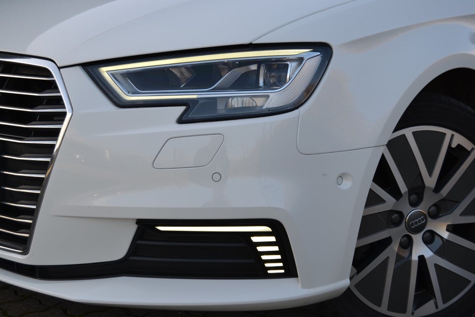 Audi A3 1,4 e-tron Sport Sportback S-tr. 5d