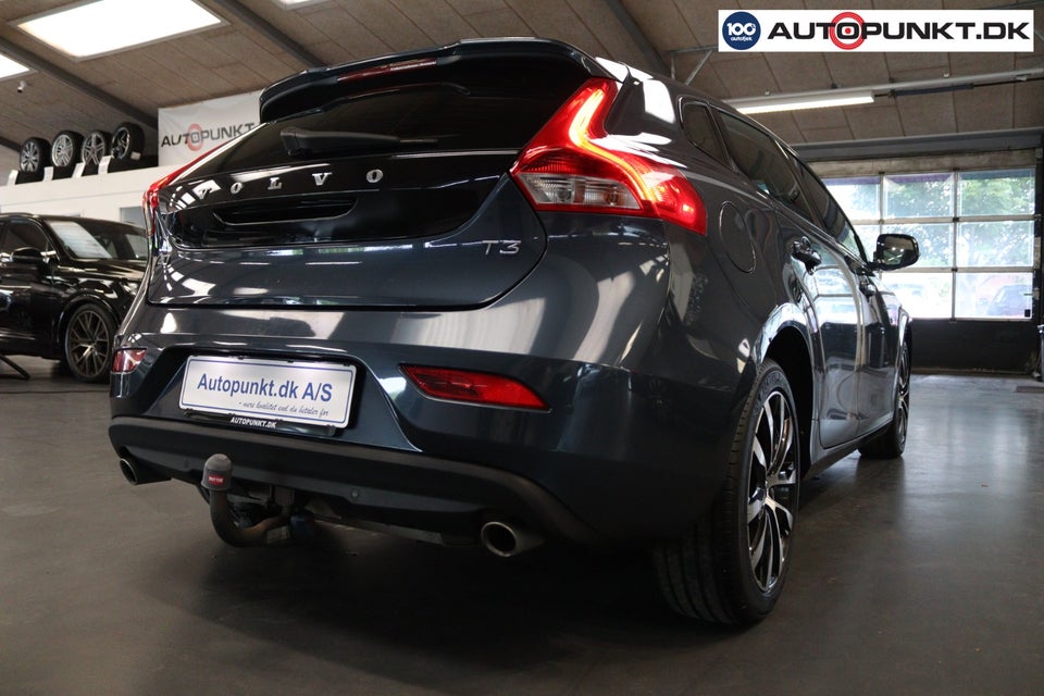 Volvo V40 1,5 T3 152 Dynamic Edition aut. 5d