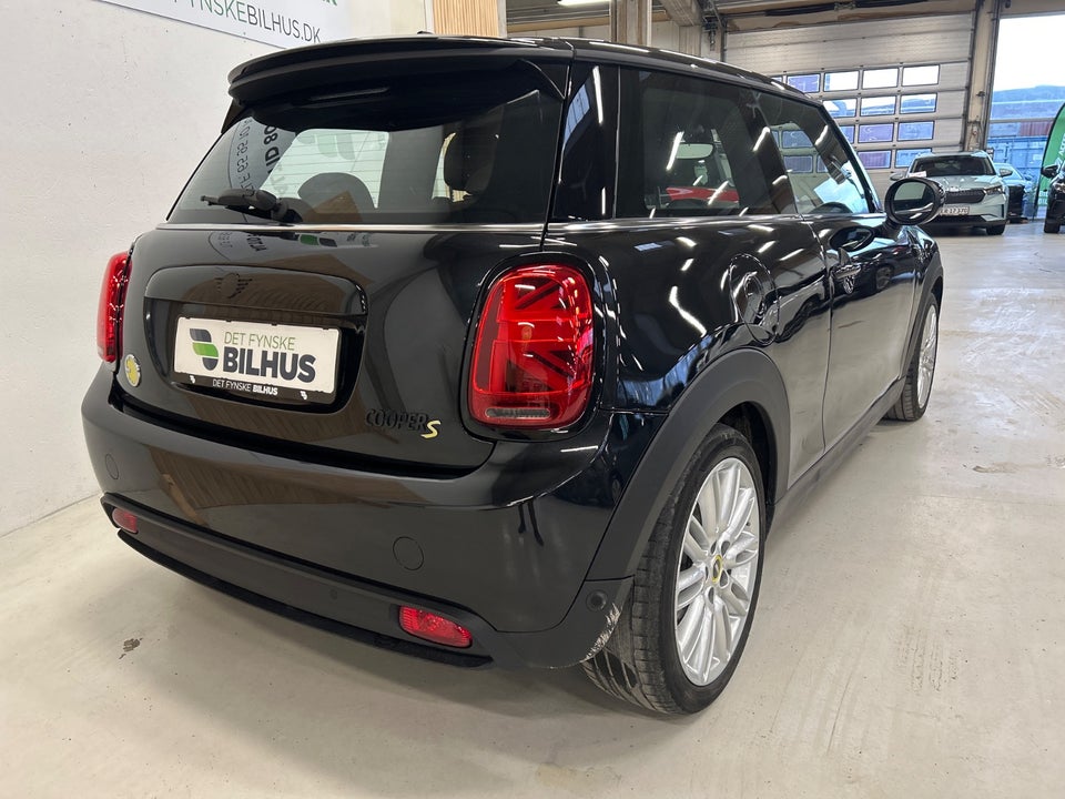 MINI Cooper SE Classic 3d