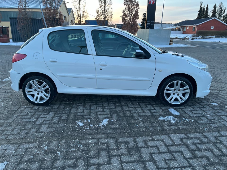 Peugeot 206+ 1,4 HDi 70 Comfort 5d