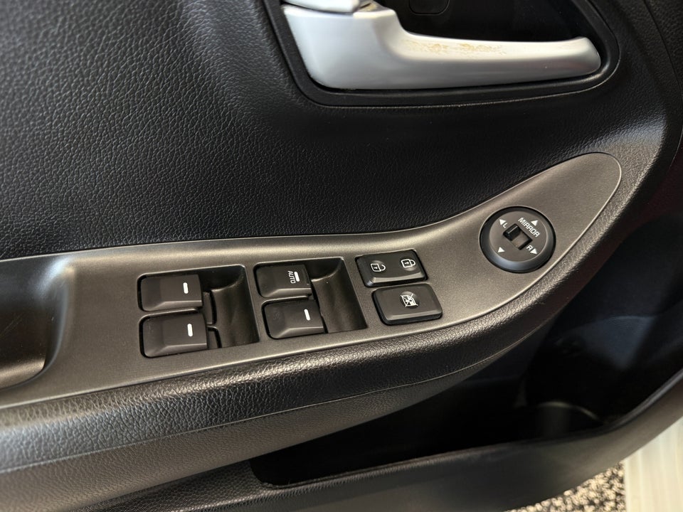 Kia Picanto 1,0 Attraction 5d