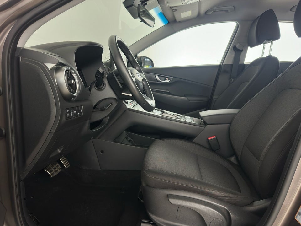 Hyundai Kona 39 EV Essential 5d