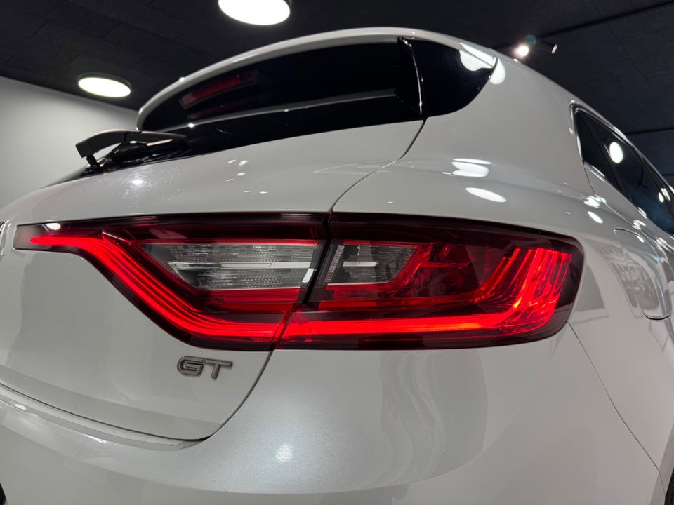 Renault Megane IV 1,6 TCe 205 GT EDC 5d