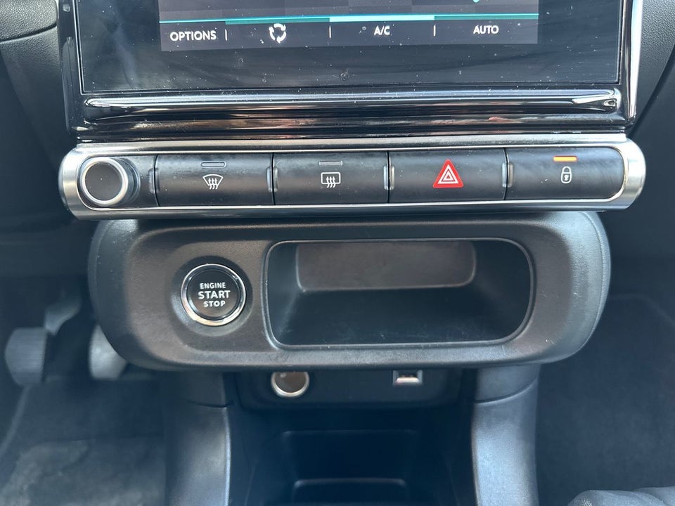 Citroën C3 1,2 PureTech 83 Shine Sport 5d