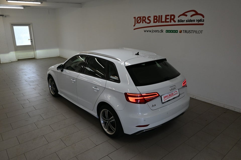Audi A3 1,4 e-tron Sportback S-tr. 5d