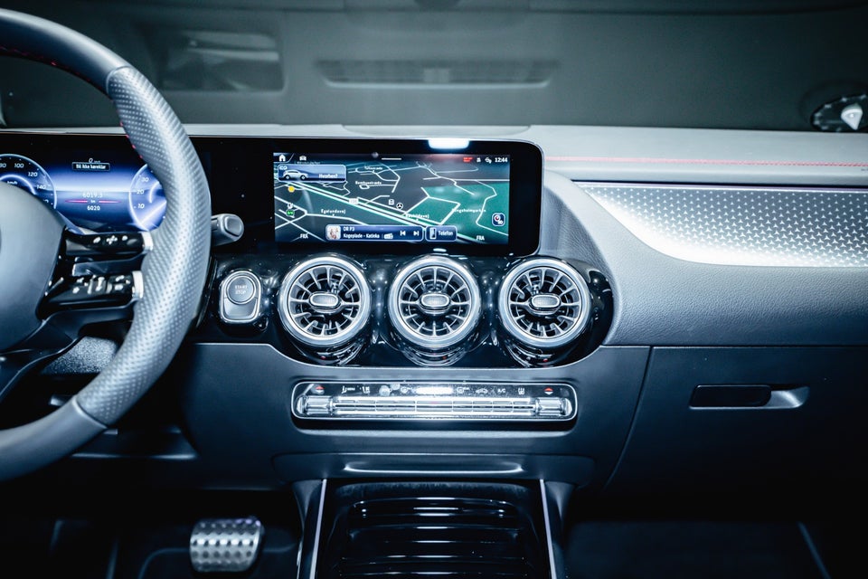 Mercedes EQA250+ AMG Premium 5d