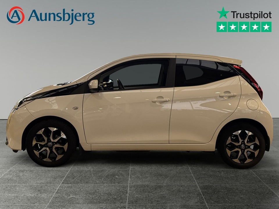 Toyota Aygo 1,0 VVT-i x-press 5d