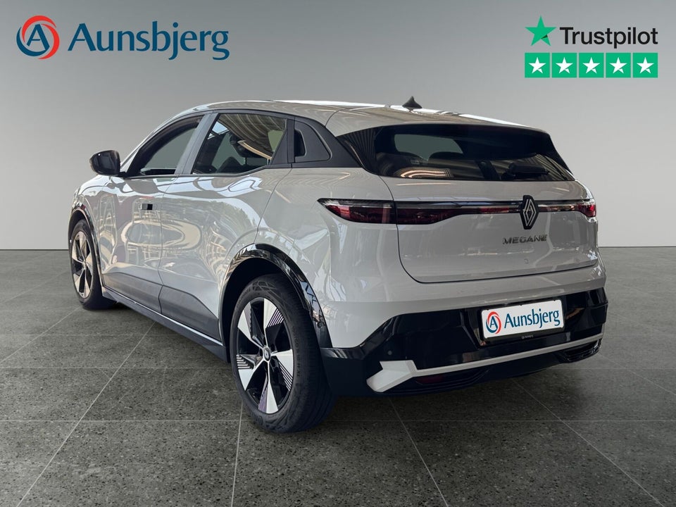 Renault Megane E-Tech 40 Equilibre 5d