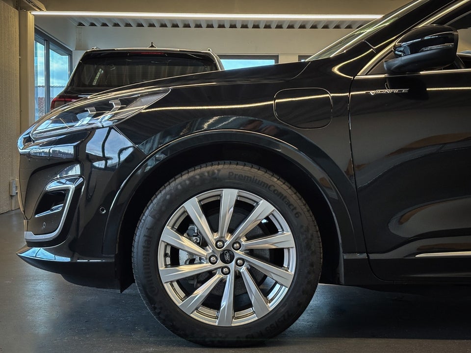 Ford Kuga 2,5 PHEV Vignale CVT 5d