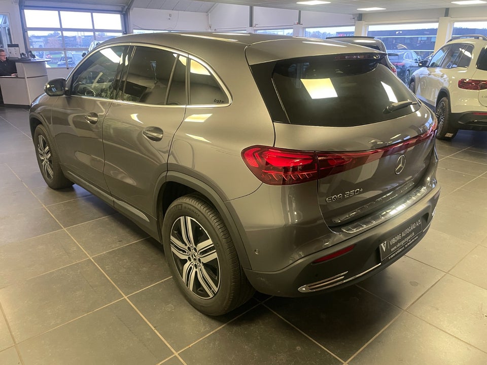 Mercedes EQA250+ Progressive Advance 5d