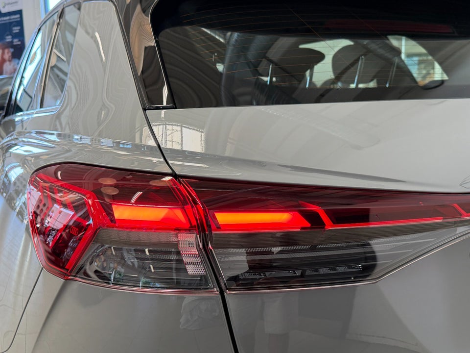 Audi Q4 e-tron 45 S-line Edition 5d