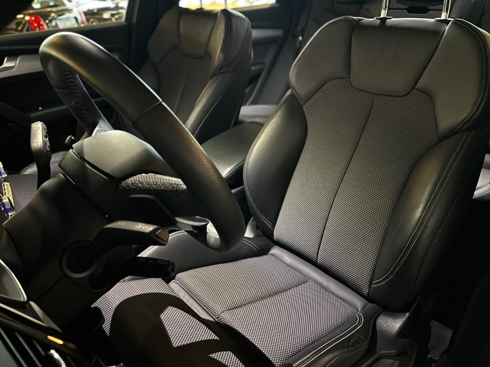 Audi Q5 50 TFSi e S-line Midnight Edition quattro S-tr. 5d