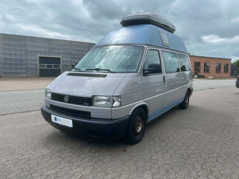 VW Transporter 2,5 TDi 102 Kombi 4d