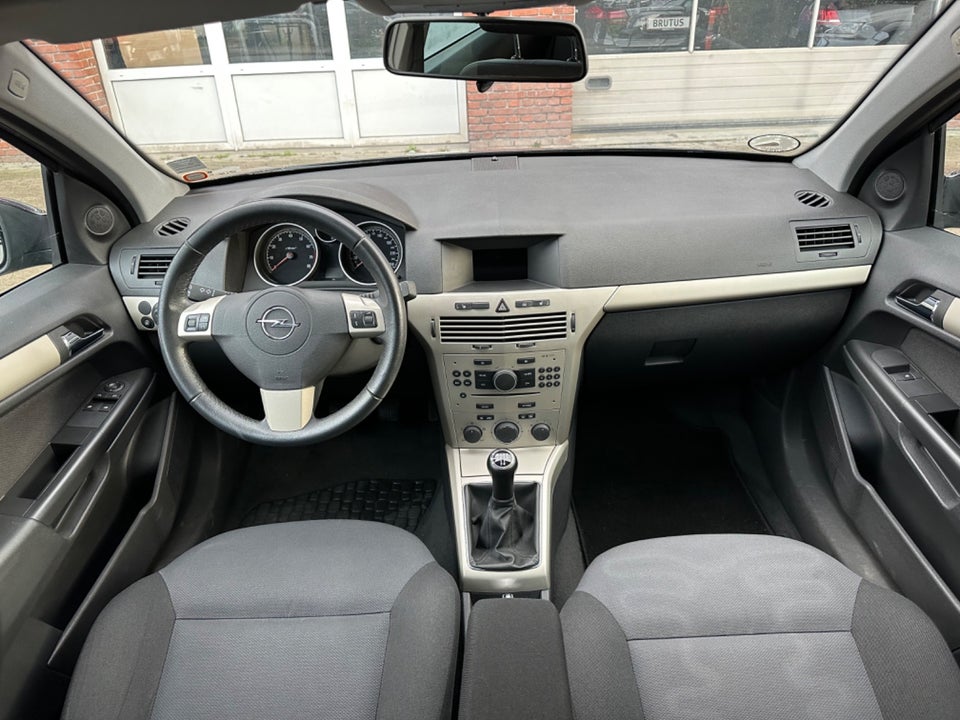 Opel Astra 1,8 16V 140 Enjoy Wagon 5d