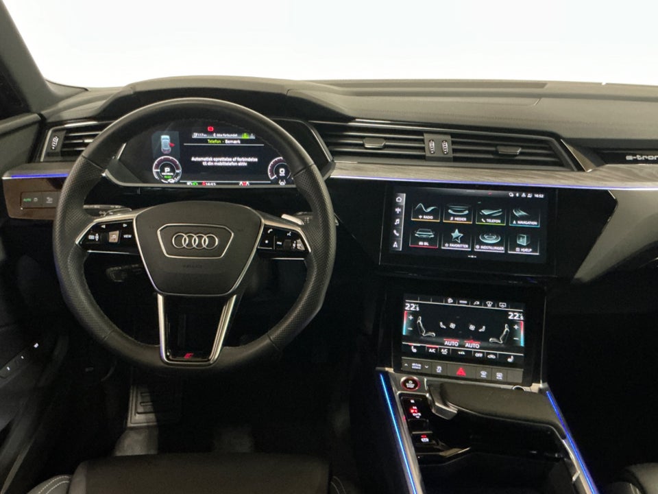 Audi e-tron S quattro 5d