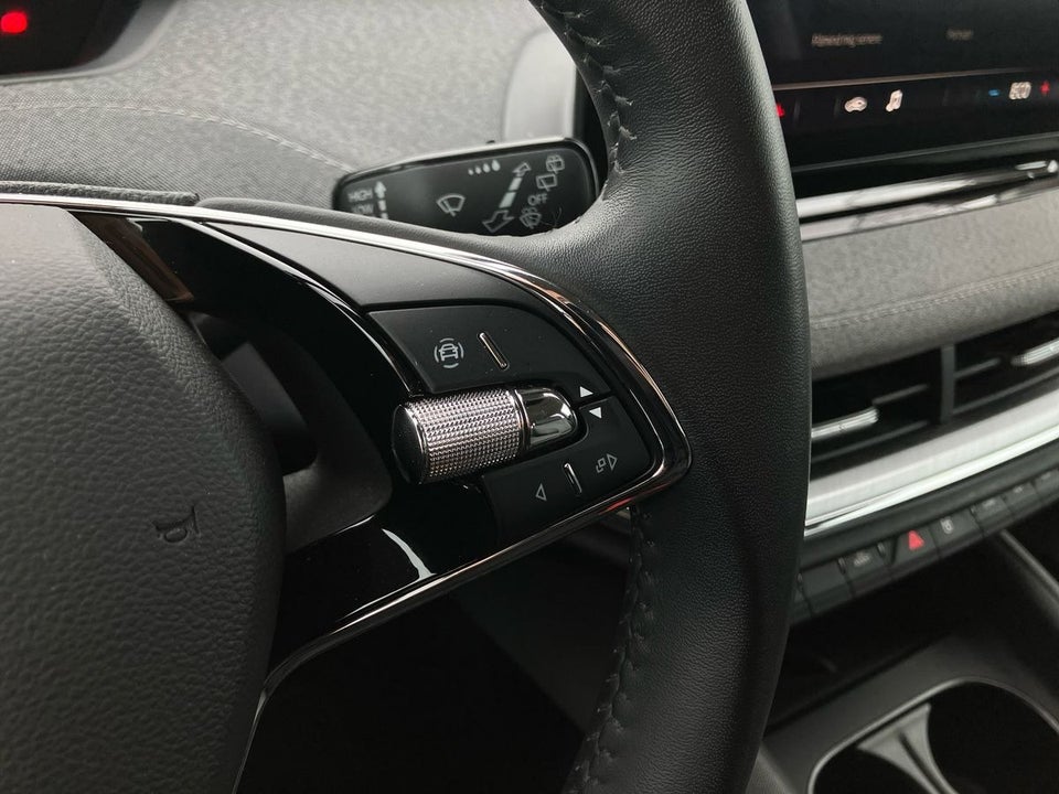 Skoda Enyaq 60 iV Loft 5d