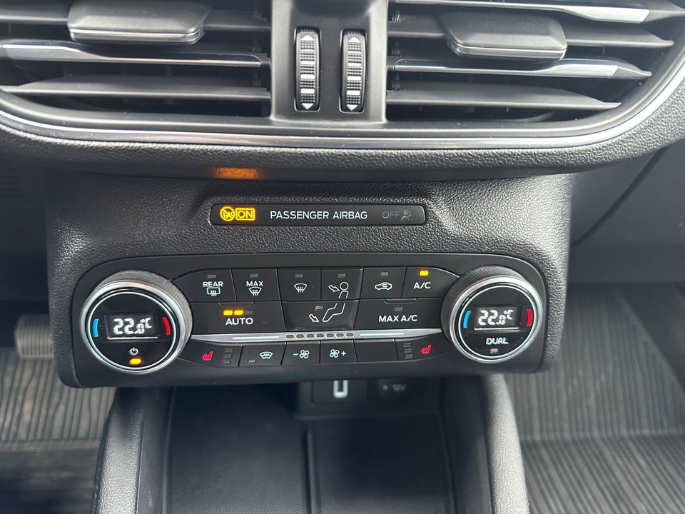 Ford Focus 1,5 EcoBlue Titanium stc. aut. Van 5d