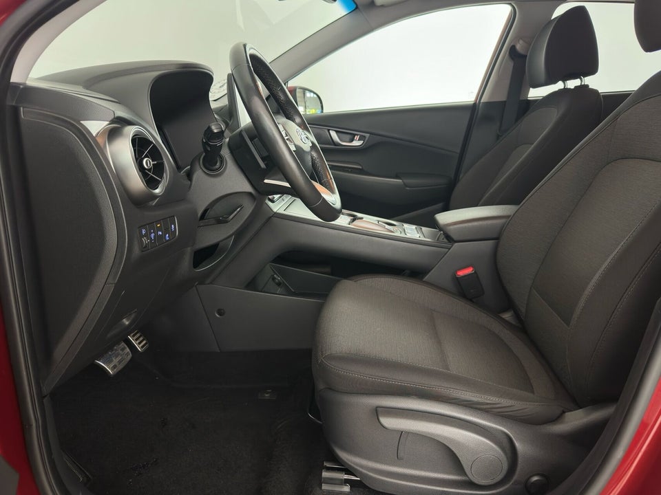 Hyundai Kona 64 EV Essential 5d