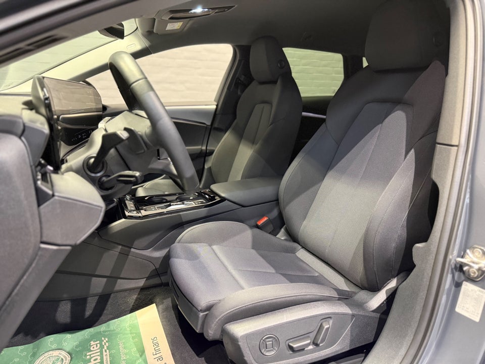 Audi A6 e-tron S-line Avant 5d