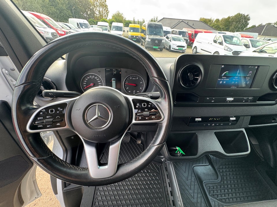 Mercedes Sprinter 317 2,0 CDi A2 Kassevogn aut. RWD