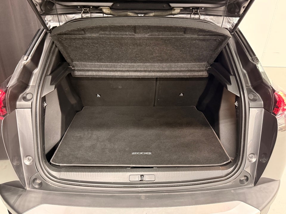 Peugeot 2008 1,5 BlueHDi 130 Allure EAT8 5d