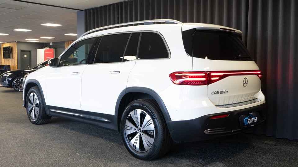 Mercedes EQB250+ Progressive 7prs 5d
