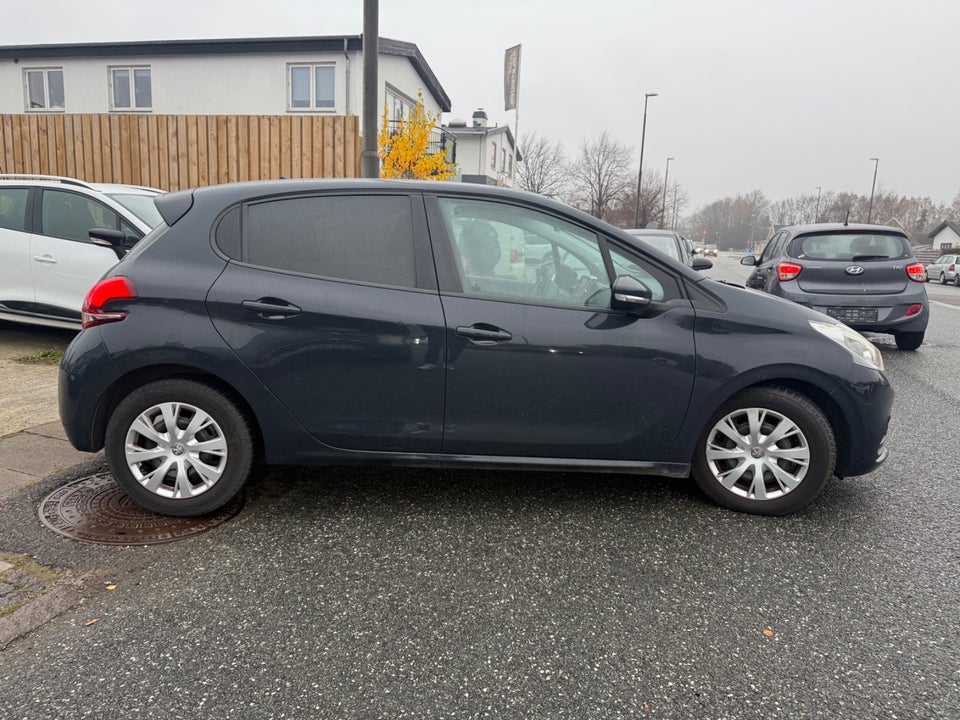 Peugeot 208 1,6 BlueHDi 100 Active 5d