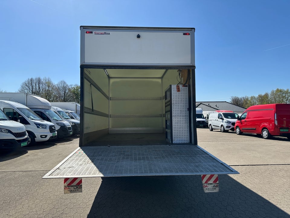 Iveco Daily 3,0 35S18 16m³ Van AG8