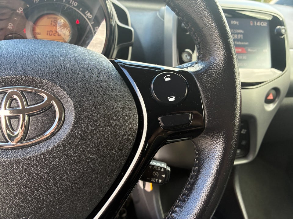 Toyota Aygo 1,0 VVT-i x-press 5d