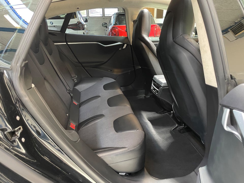 Tesla Model S 70D 5d
