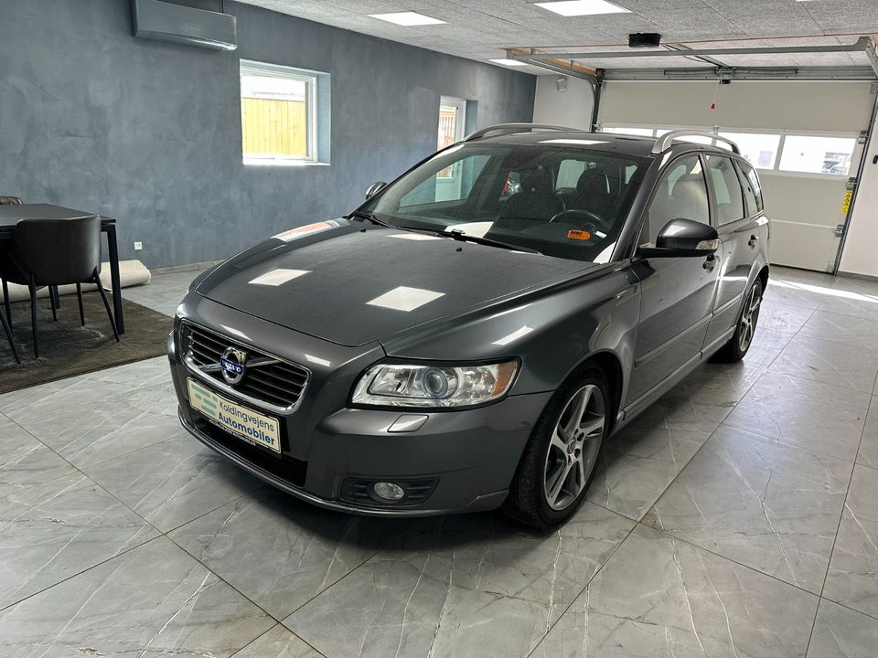 Volvo V50 1,6 D2 115 Momentum 5d