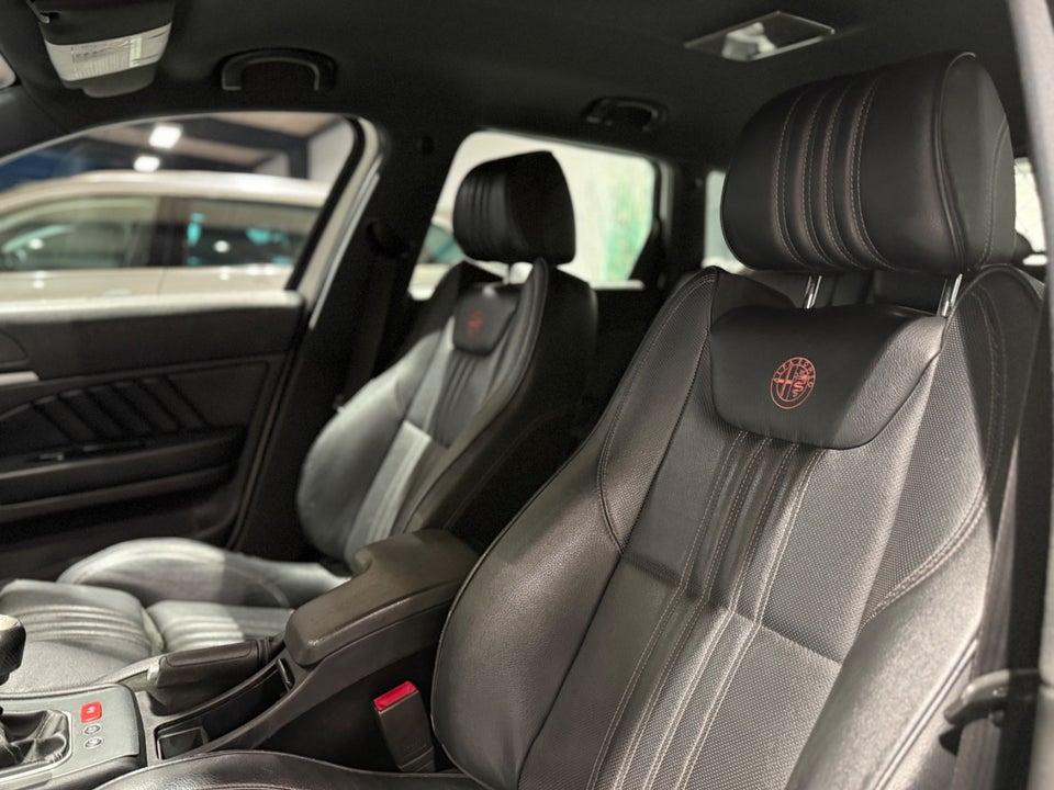 Alfa Romeo 159 2,4 JTDm 210 Ti Sportwagon 5d