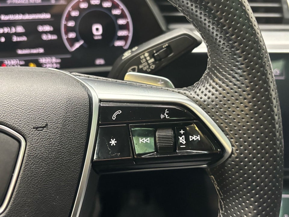 Audi e-tron 50 S-line Prestige Sportback quattro 5d
