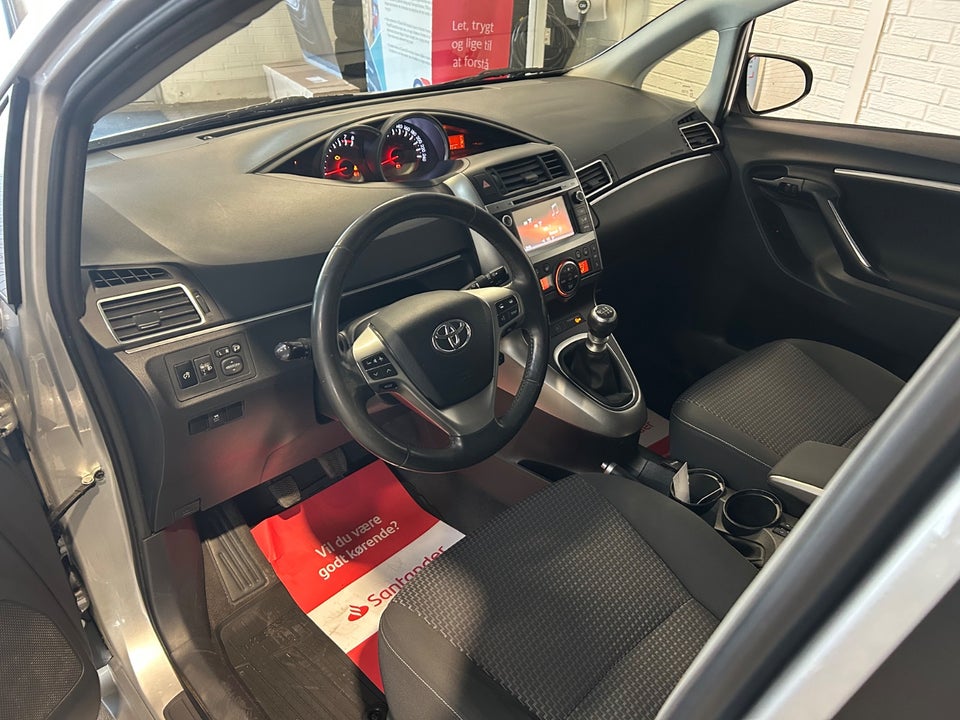 Toyota Verso 1,8 VVT-i T2 Touch 7prs 5d