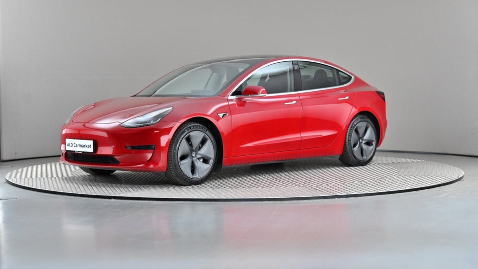 Tesla Model 3 Long Range AWD 4d