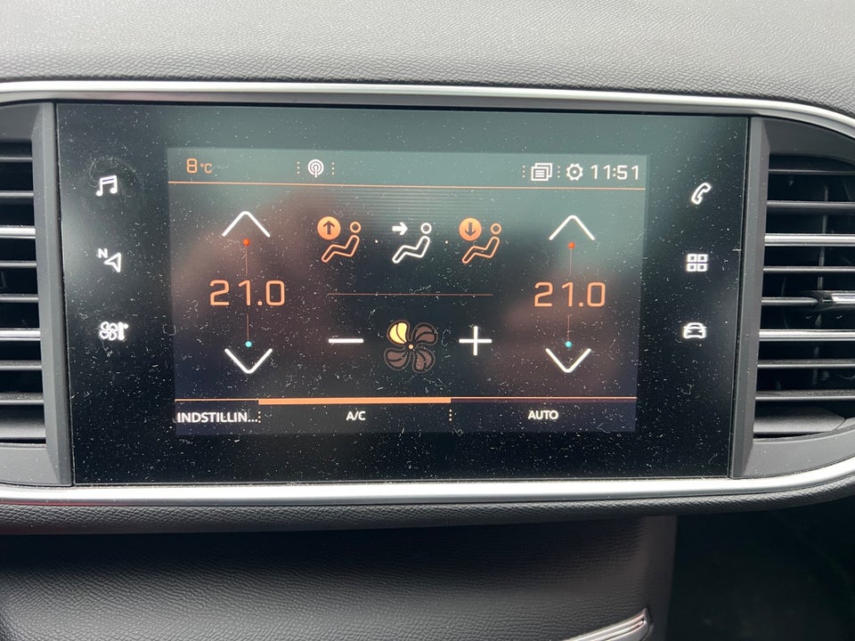 Peugeot 308 1,5 BlueHDi 130 Selection Sky SW 5d