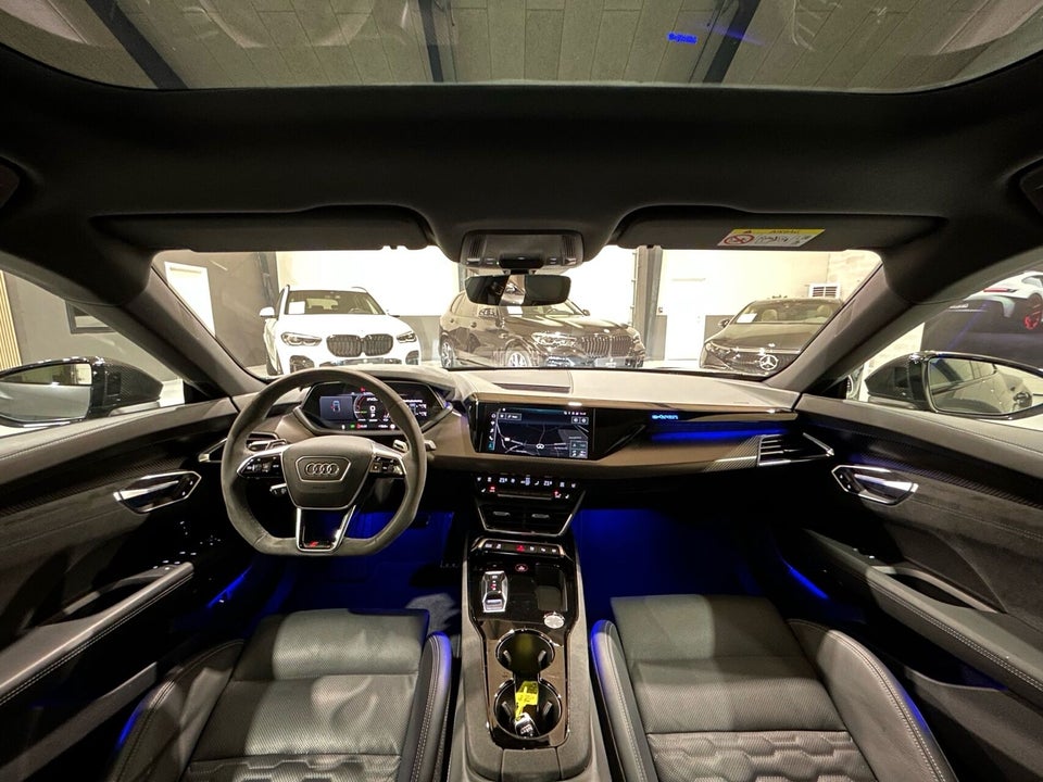 Audi RS e-tron GT quattro 4d