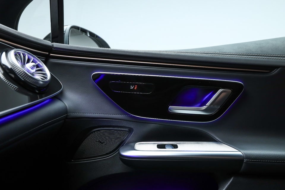 Mercedes EQE350 Electric Art 4d